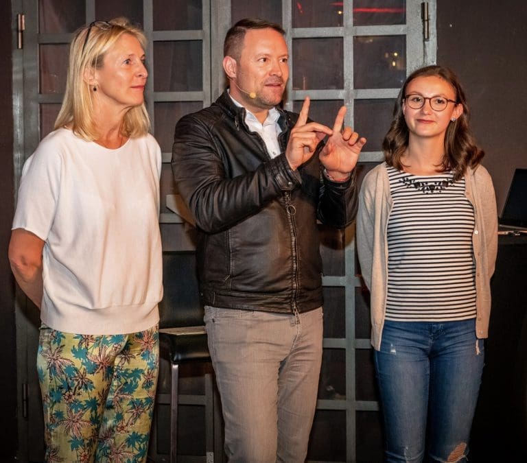 Ray-Ban: „Rebels Community“ trifft sich hybrid