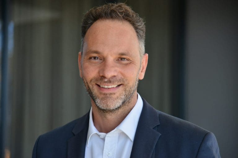 Hoya: Neuer Global Medical Affairs Director