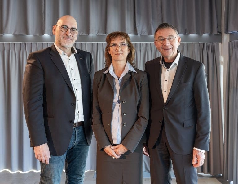 Stephan Hirschfeld, Vorsitzender der VDCO, Beate Göpel, Präsidentin der IVBS & ZVA-Präsident Christian Müller