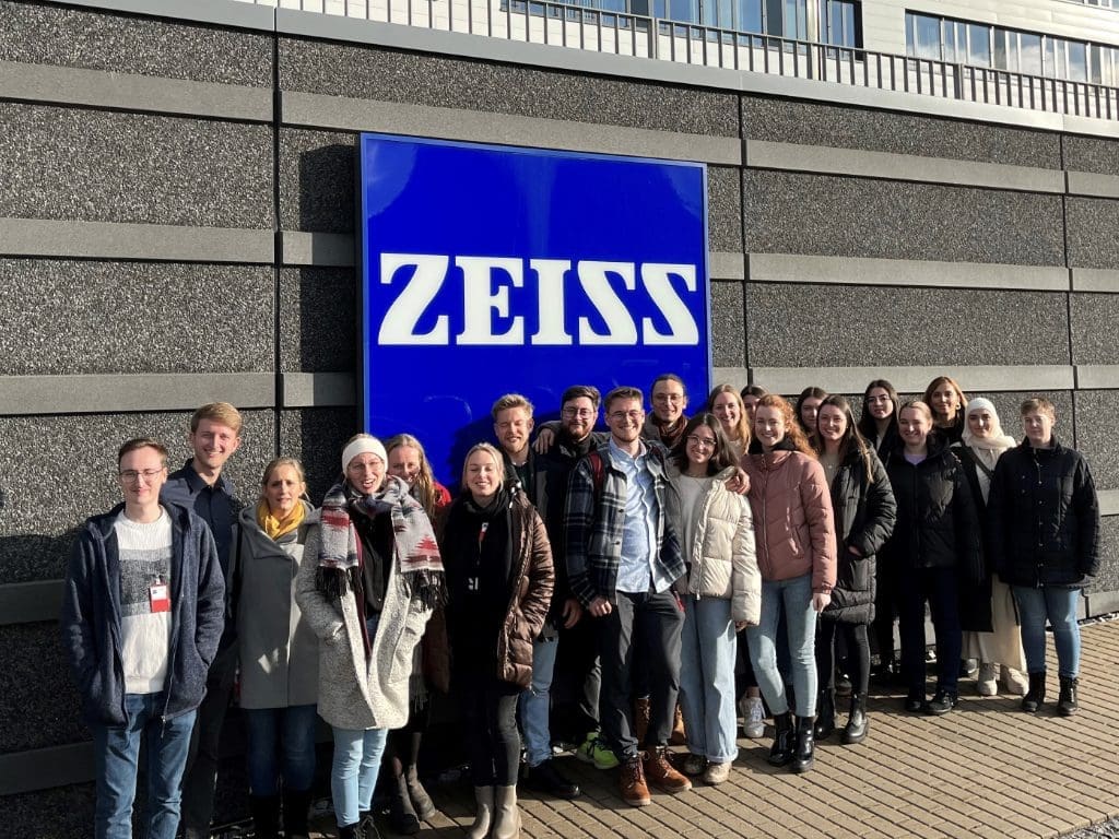 Besuch Studierender der Hochschule Aalen bei Zeiss