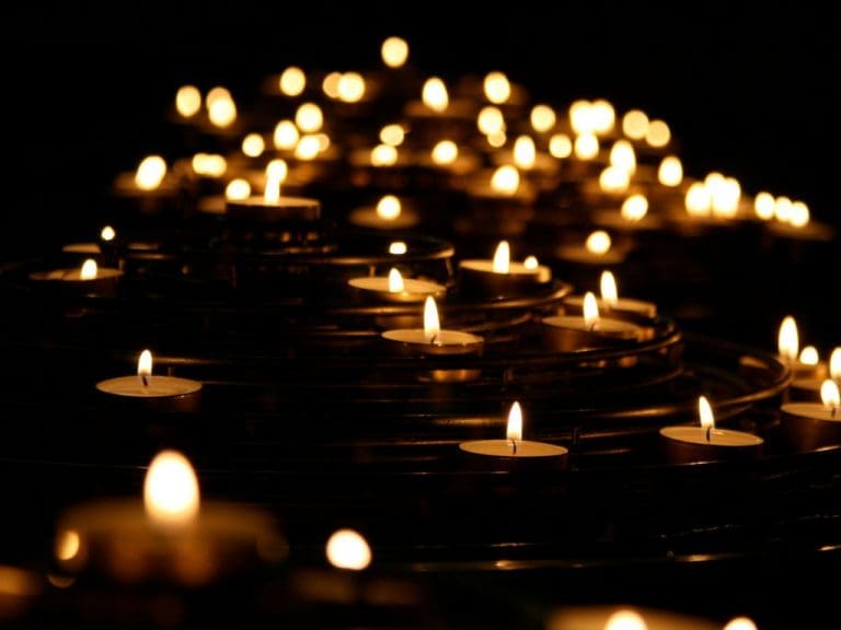 Trauermotiv Kerzen