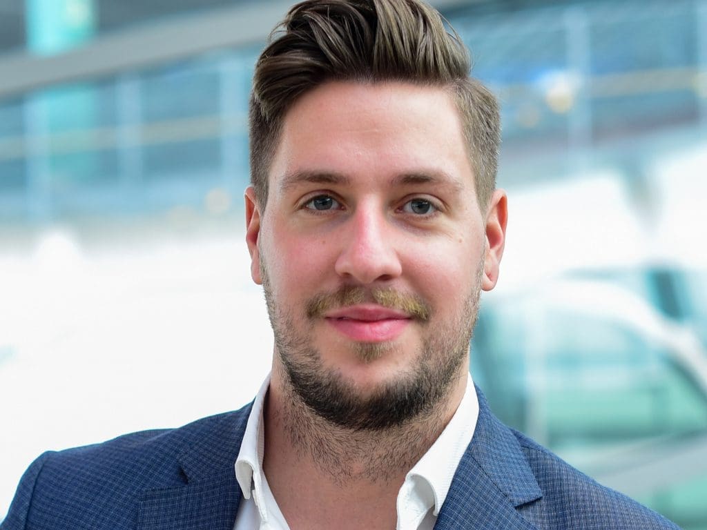 Justin Wedemann vom Menicon-Vertriebsteam