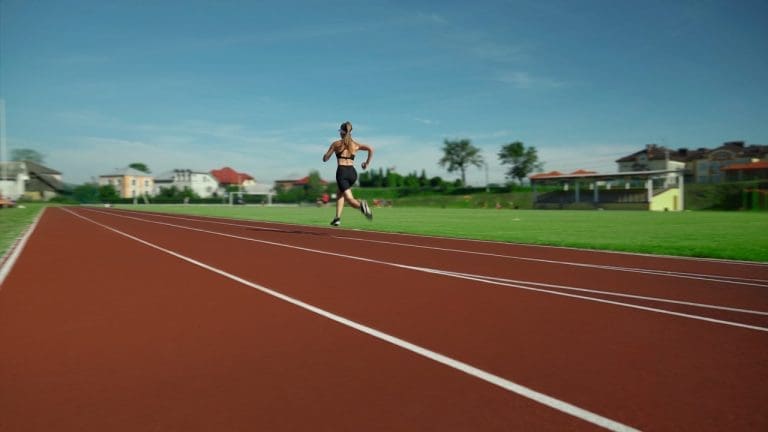 8 Fakten: Sport und Kontaktlinsen