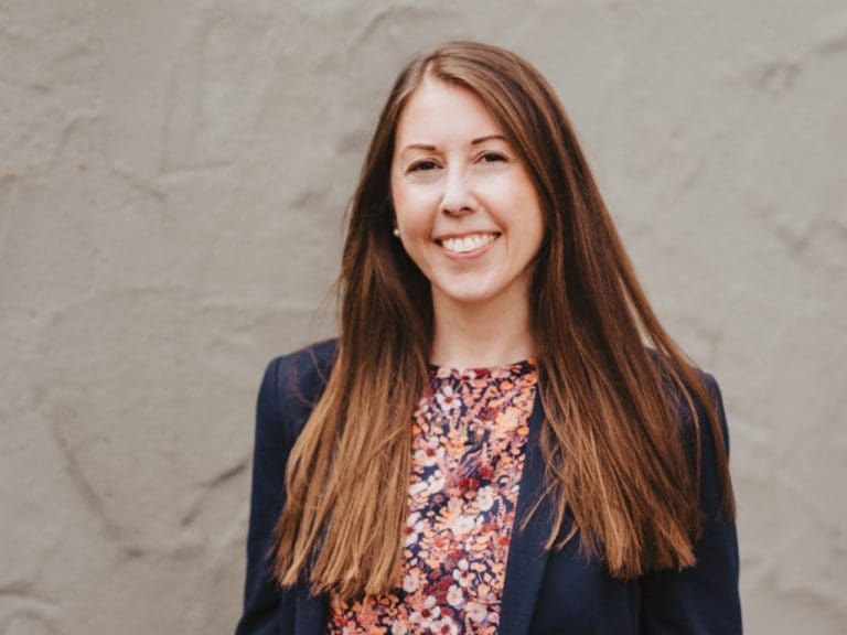 Christina Schnappinger als Vertriebsmitarbeiterin von OPA