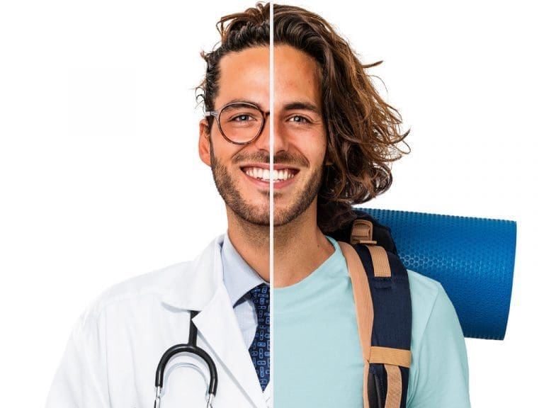 Motiv Dual Wearer-Kampagne CooperVision, Mann trägt Kontaktlinse und Brille