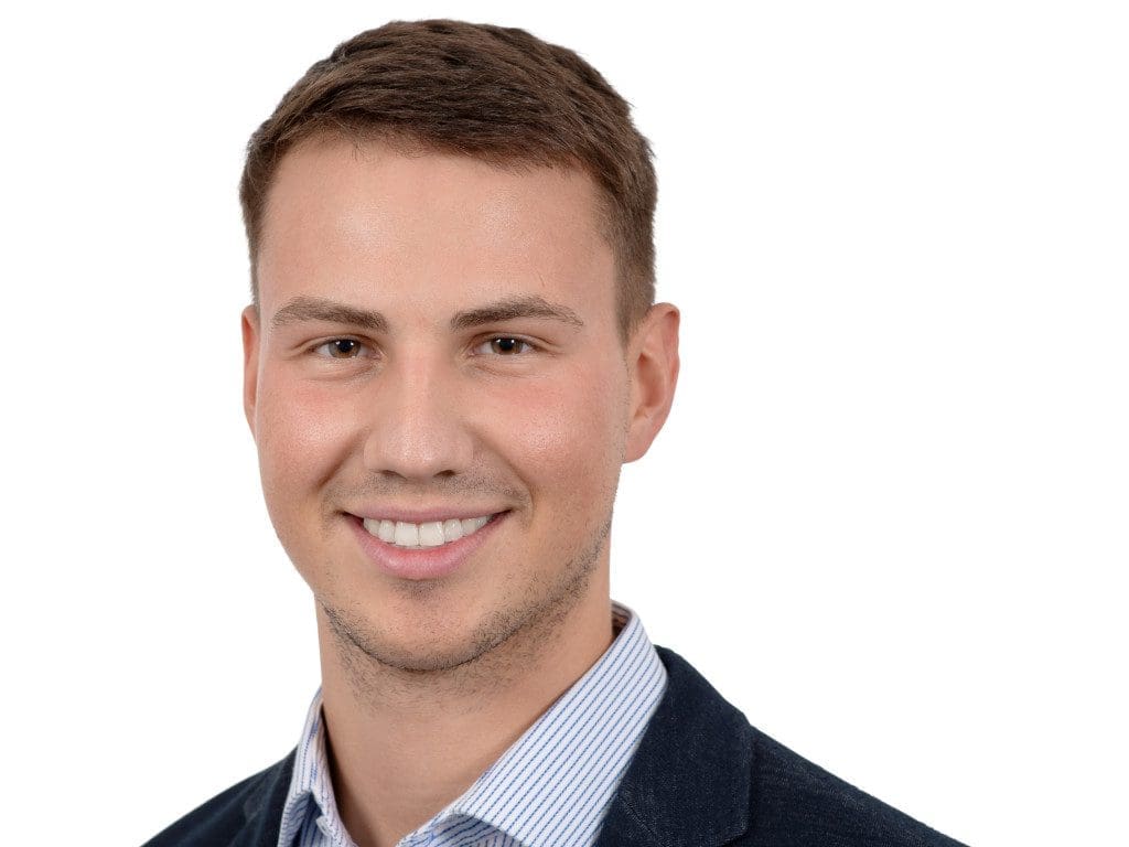 Hans Hesse als Gebietsleiter im Außendienst von Eschenbach Optik