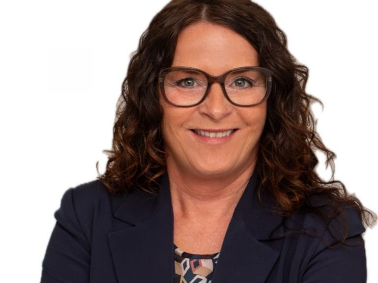 Katrein Stierand als neue Imago-Außendienstmitarbeiterin für die i-spax Kollektion in Norddeutschland