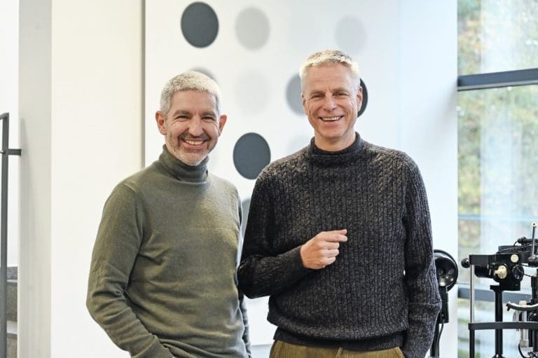 Hecht: Kontaktlinsen in der DNA