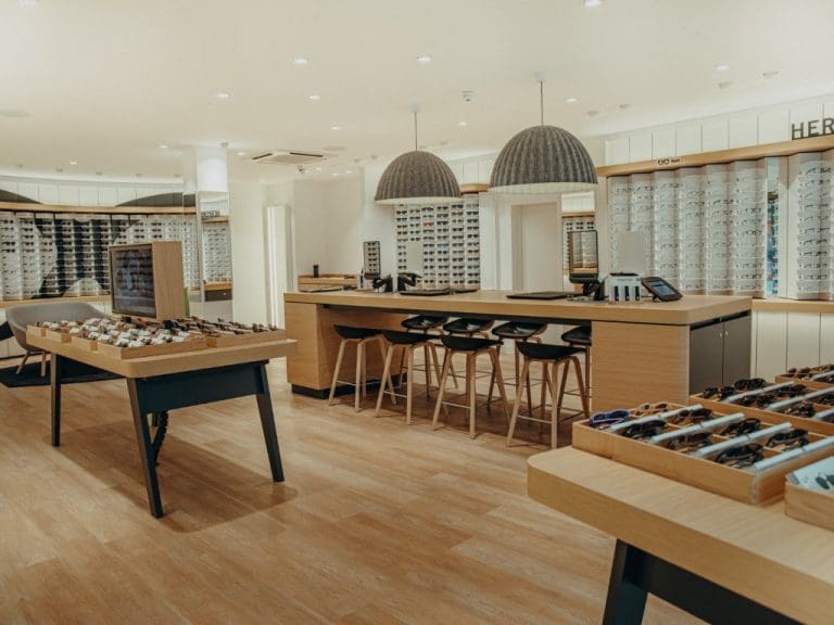 Innenansicht der Mister Spex-Filiale in Reutlingen