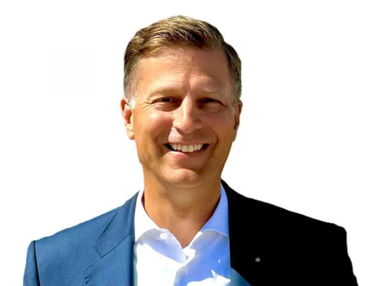 Tobias Andresen als Geschäftsführer von Optik Hallmann, dem Unternehmen der MPG GmbH (Michael Pachleitner Group)