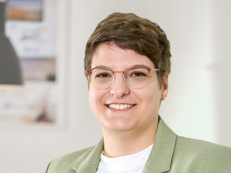 Sophie Kleinert als neue Außendienstmitarbeiterin beim Ophthalmo-Geräteanbieter Eyetec