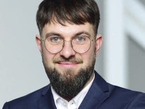 Dennis Geuther als neuer Vertriebsmitarbeiter bei Topcon Healthcare