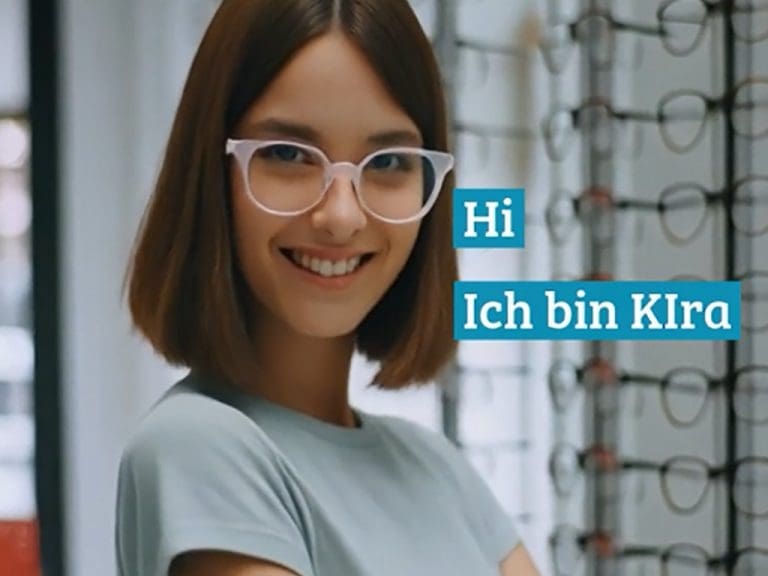 KI-Azubine Kira als Testimonial des AOV NRW