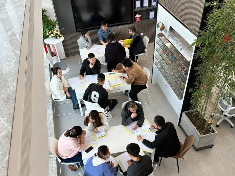 RIOA: Erste Deutsch-Chinesische Schule für Augenoptik